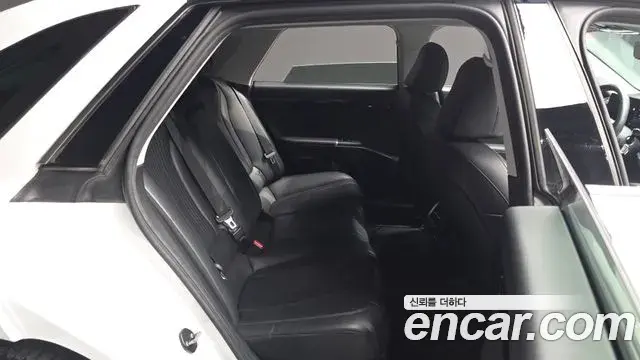 Hyundai Grandeur 2023 — Photo 12/20
