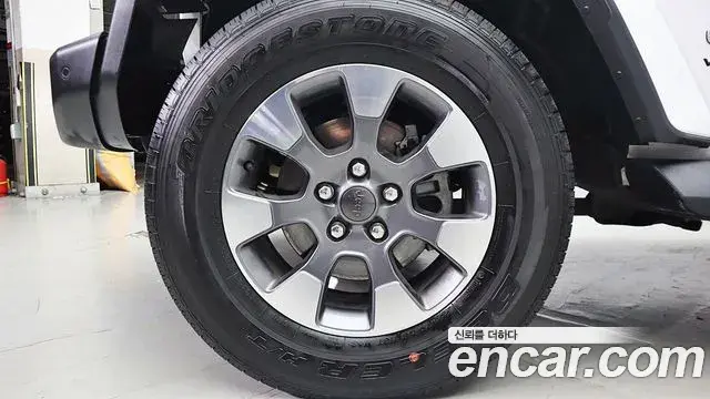 Jeep Wrangler 2023 — Photo 4/20
