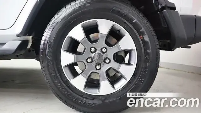 Jeep Wrangler 2023 — Photo 5/20