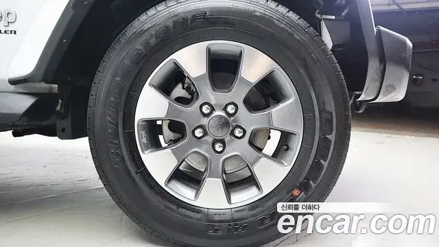 Jeep Wrangler 2023 — Photo 6/20