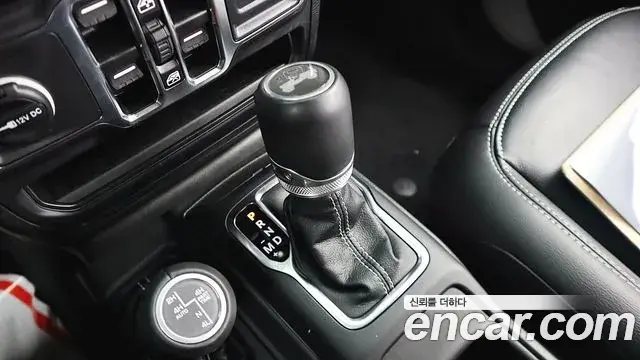 Jeep Wrangler 2023 — Photo 13/20