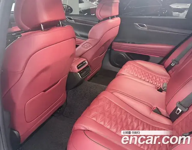 Genesis Electrified G80 2025 — Photo 7/10