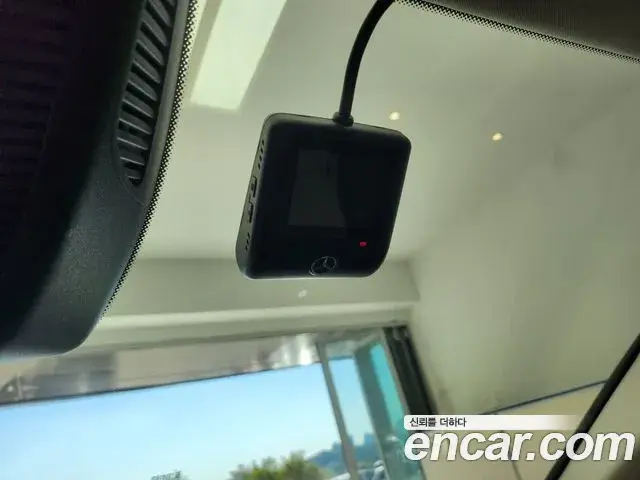 Mercedes-Benz E-Class 2024 — Photo 20/20