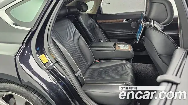 Genesis Electrified G80 2020 — Photo 11/20