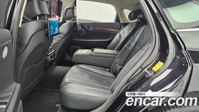 Genesis Electrified G80 2020 — Photo 12/20