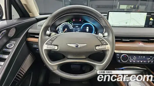 Genesis Electrified G80 2020 — Photo 13/20