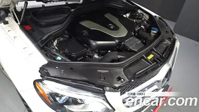 Mercedes-Benz GLE-Class 2018 — Фото 6/20