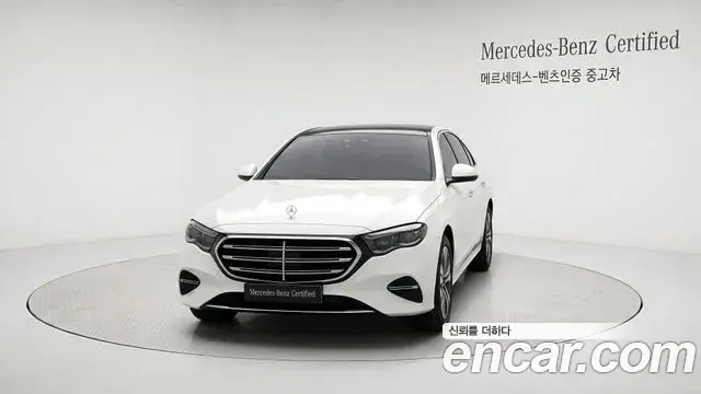 Mercedes-Benz E-Class 2026 — Photo 2/14