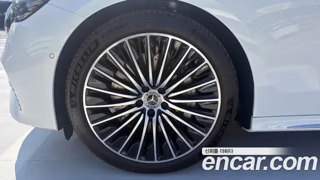 Mercedes-Benz E-Class 2026 — Photo 4/14