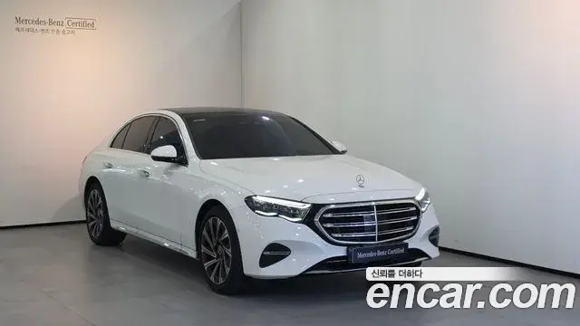 Mercedes-Benz E-Class 2026 — Фото 10/20
