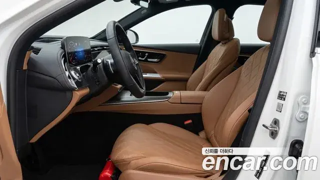 Mercedes-Benz E-Class 2026 — Фото 9/18