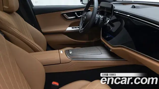 Mercedes-Benz E-Class 2026 — Фото 15/18