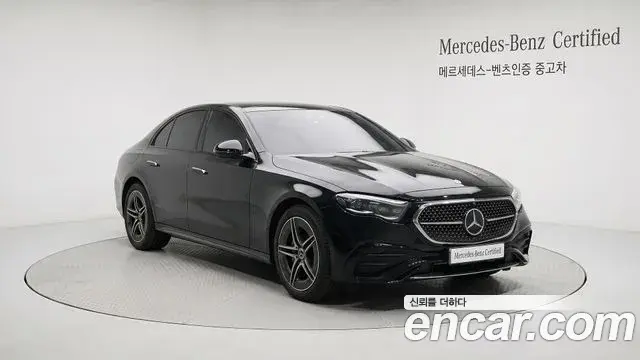 Mercedes-Benz E-Class 2026 — Фото 9/12