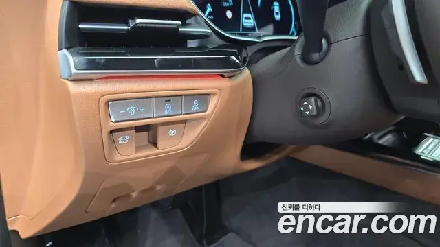 Genesis Electrified G80 2023 — Photo 20/20