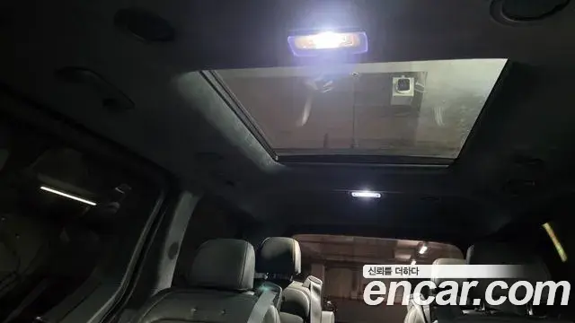Hyundai Staria 2026 — Photo 9/20