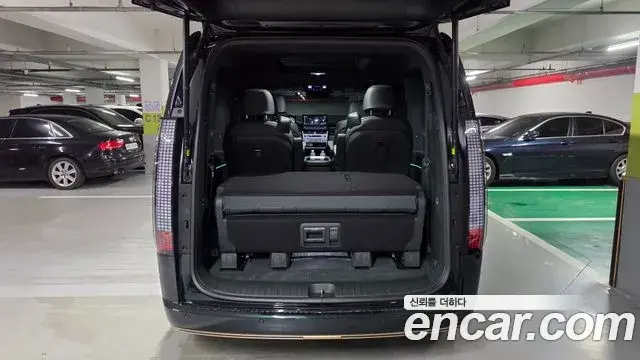 Hyundai Staria 2026 — Photo 10/20
