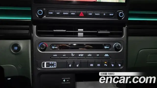 Hyundai Staria 2026 — Photo 17/20