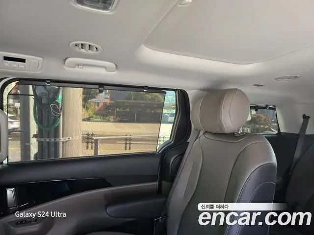Kia Carnival 2025 — Photo 10/17