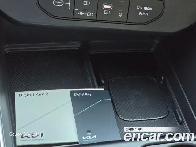 Kia Carnival 2025 — Photo 13/17