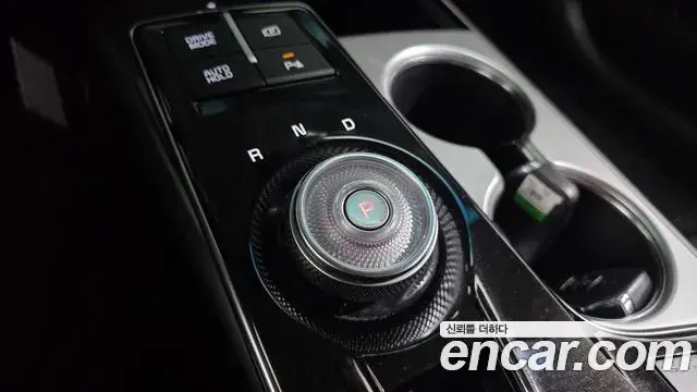 Kia K8 2022 — Şəkil 9/20