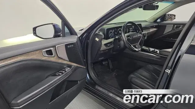Kia K8 2022 — Şəkil 10/20