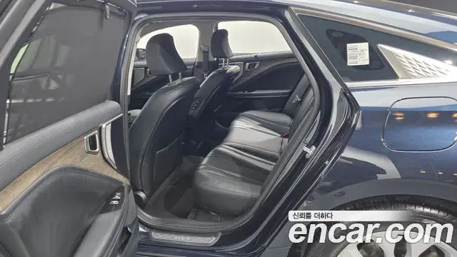Kia K8 2022 — Şəkil 11/20