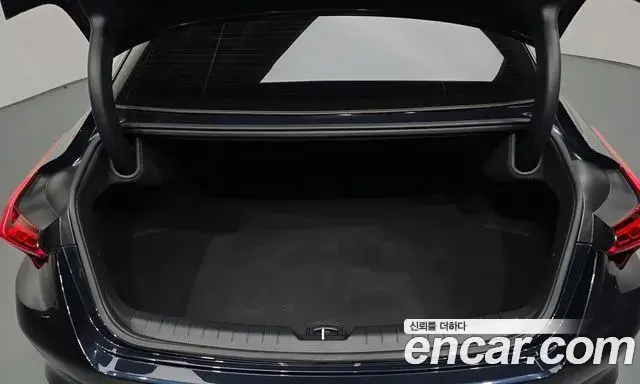 Kia K8 2022 — Şəkil 18/20