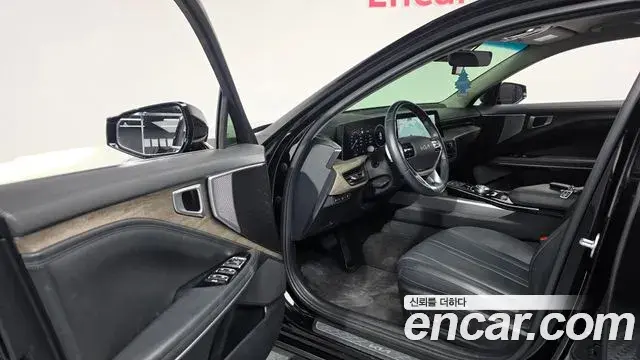 Kia K8 2024 — Photo 9/20