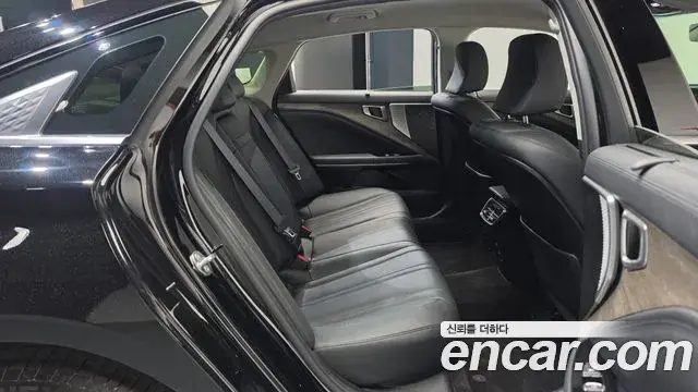 Kia K8 2024 — Photo 11/20