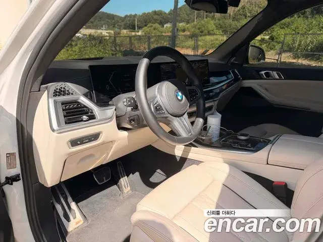 BMW X7 2023 — Photo 5/11