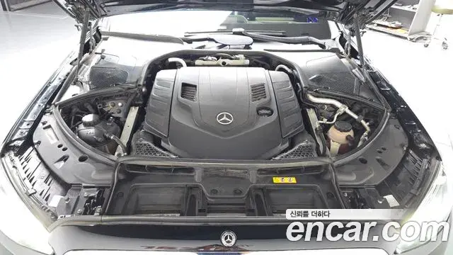 Mercedes-Benz S-Class 2021 — Photo 6/20