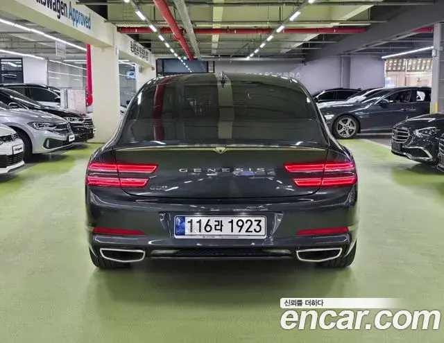 Genesis Electrified G80 2023 — Photo 2/20