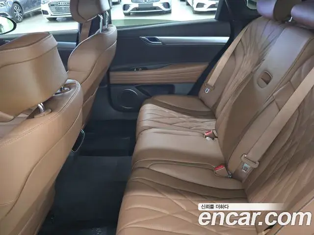Genesis Electrified G80 2023 — Photo 12/20