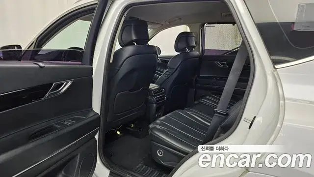 Genesis GV80 2020 — Photo 11/20