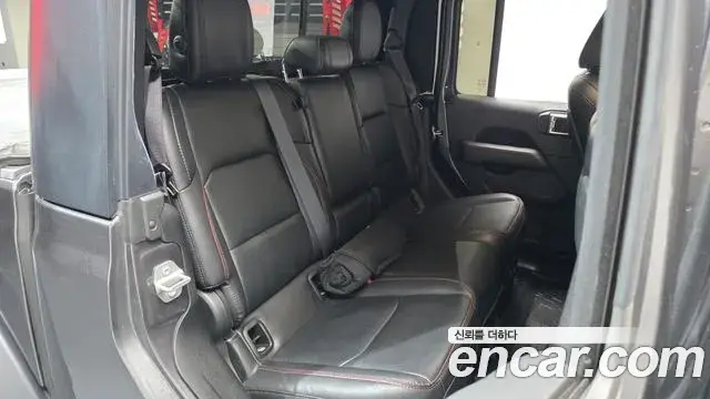 Jeep Gladiator 2023 — Photo 12/20