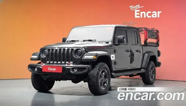 Jeep Gladiator 2023 — Photo 1/20