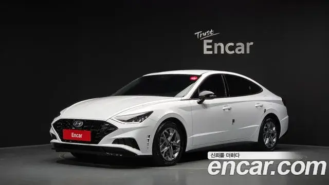 Hyundai Sonata 2023 — Фото 1/20