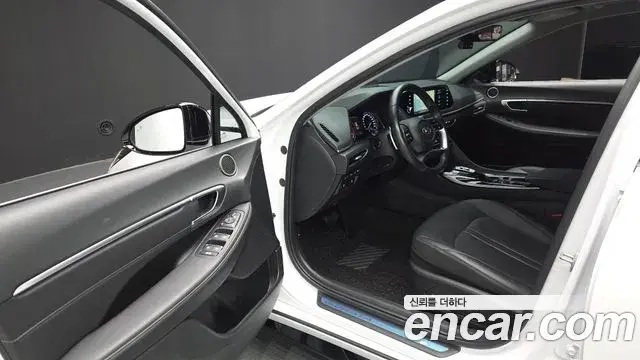 Hyundai Sonata 2023 — Фото 10/20