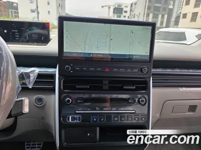 Hyundai Staria 2026 — Photo 12/13