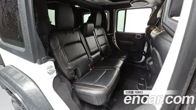 Jeep Wrangler 2021 — Photo 11/20