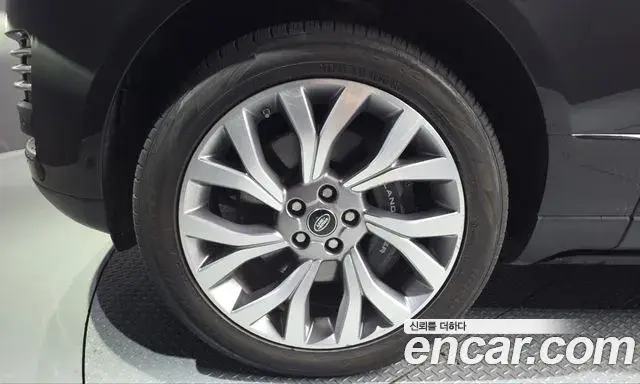Land Rover Range Rover 2018 — Photo 5/20