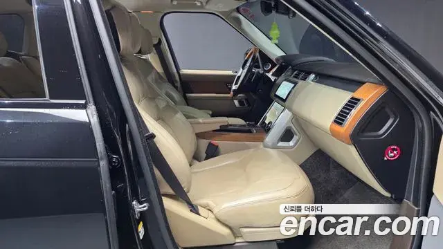 Land Rover Range Rover 2018 — Photo 11/20