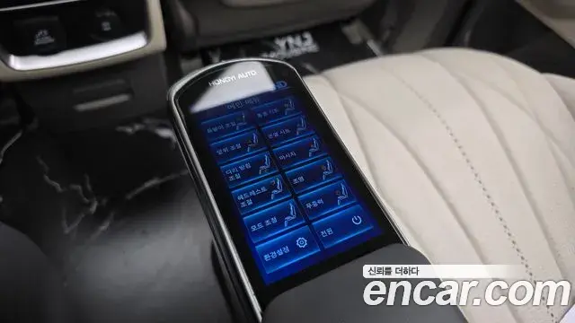 Kia Carnival 2025 — Photo 18/20