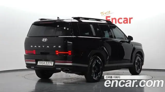 Hyundai Santa Fe 2023 — Photo 2/20