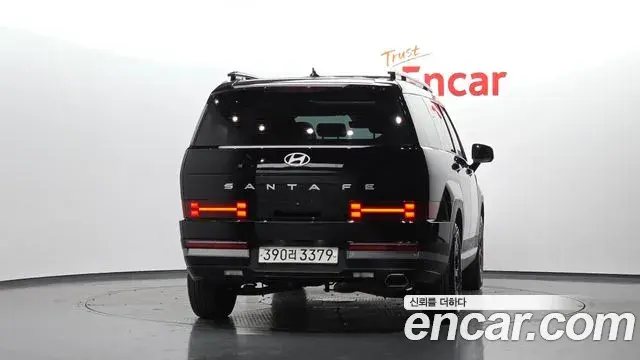Hyundai Santa Fe 2023 — Photo 4/20