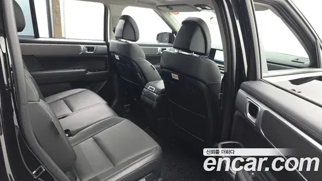 Hyundai Santa Fe 2023 — Photo 12/20