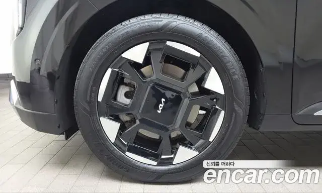 Kia Carnival 2025 — Photo 5/20