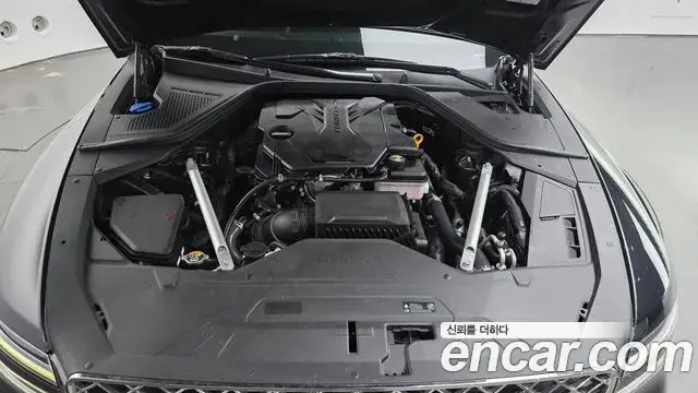 Genesis Electrified G80 2023 — Photo 5/20