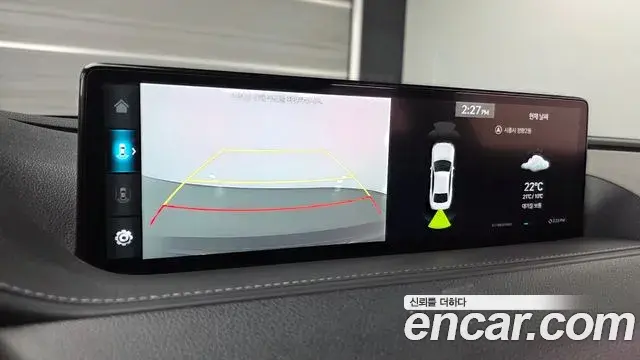 Genesis Electrified G80 2023 — Photo 16/20