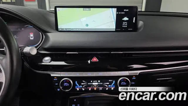 Genesis Electrified G80 2023 — Photo 18/20